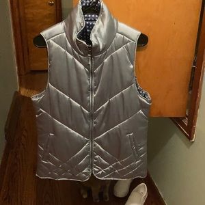Reversible vest